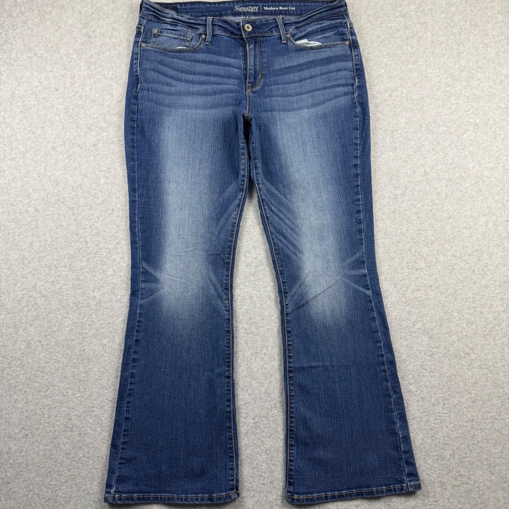 Signature by Levi Strauss & Co Modern Boot Cut Jeans Womens 14S Blue Medium Wash